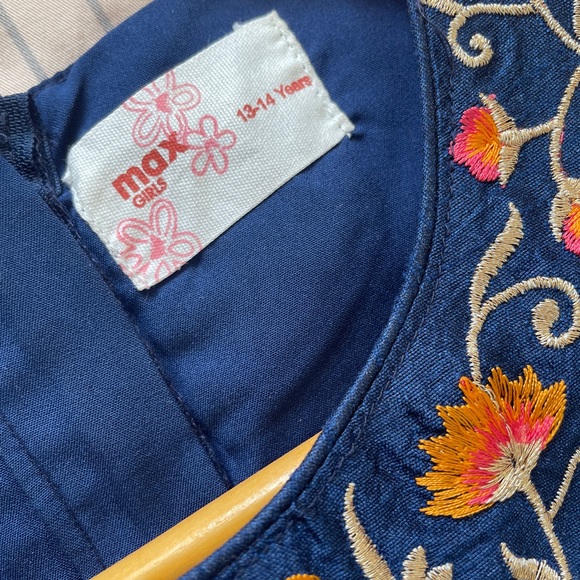 Floor length Vibrant Gown - Kids 13-14years - New - Picture 5 of 13